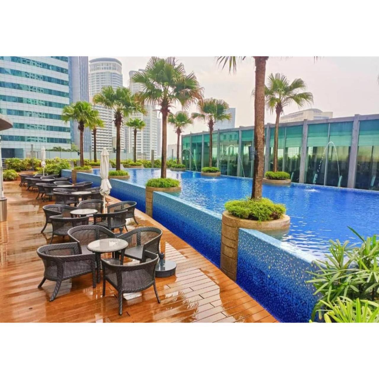 Soho Suites Klcc By Comfort Suites 쿠알라룸푸르 외부 사진