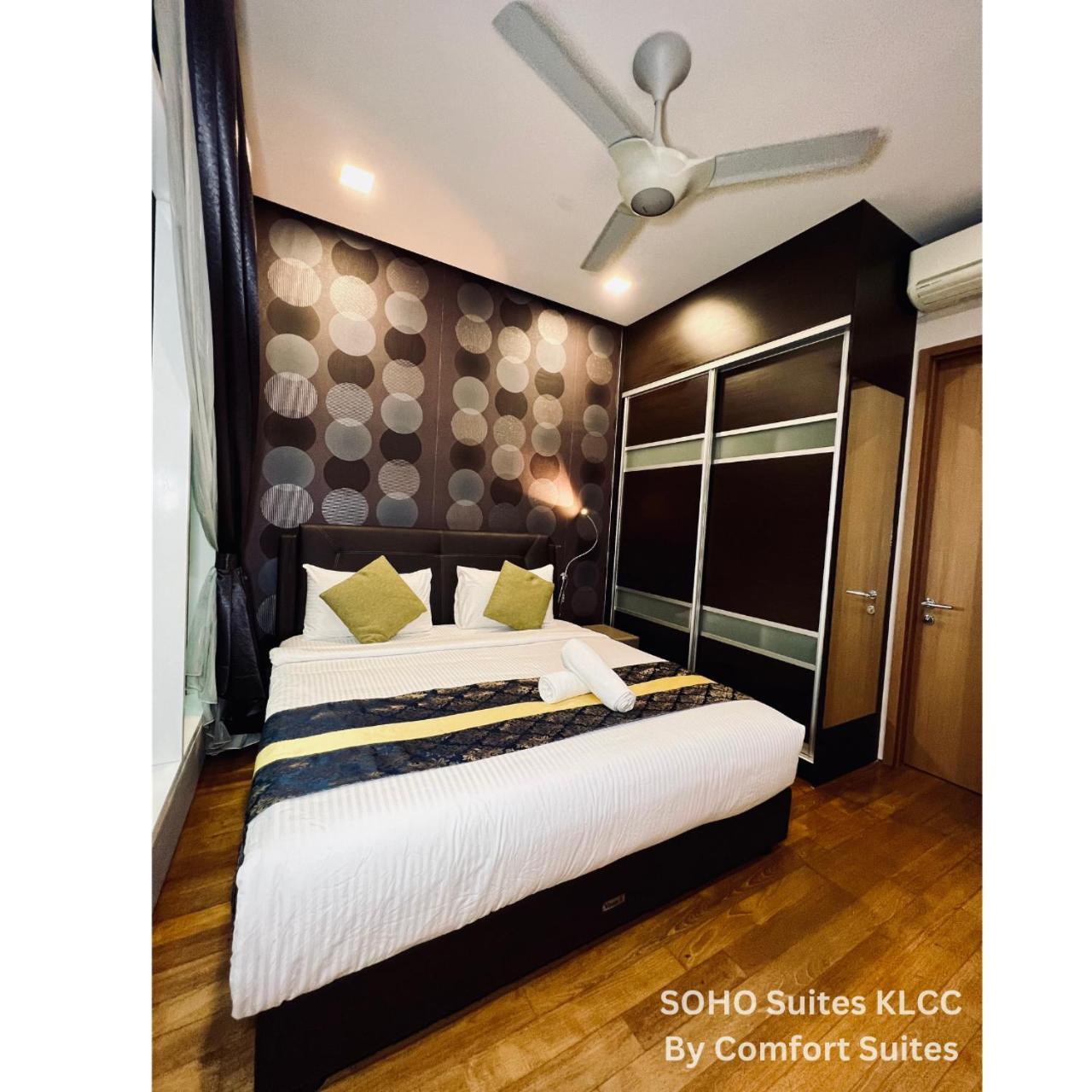 Soho Suites Klcc By Comfort Suites 쿠알라룸푸르 외부 사진