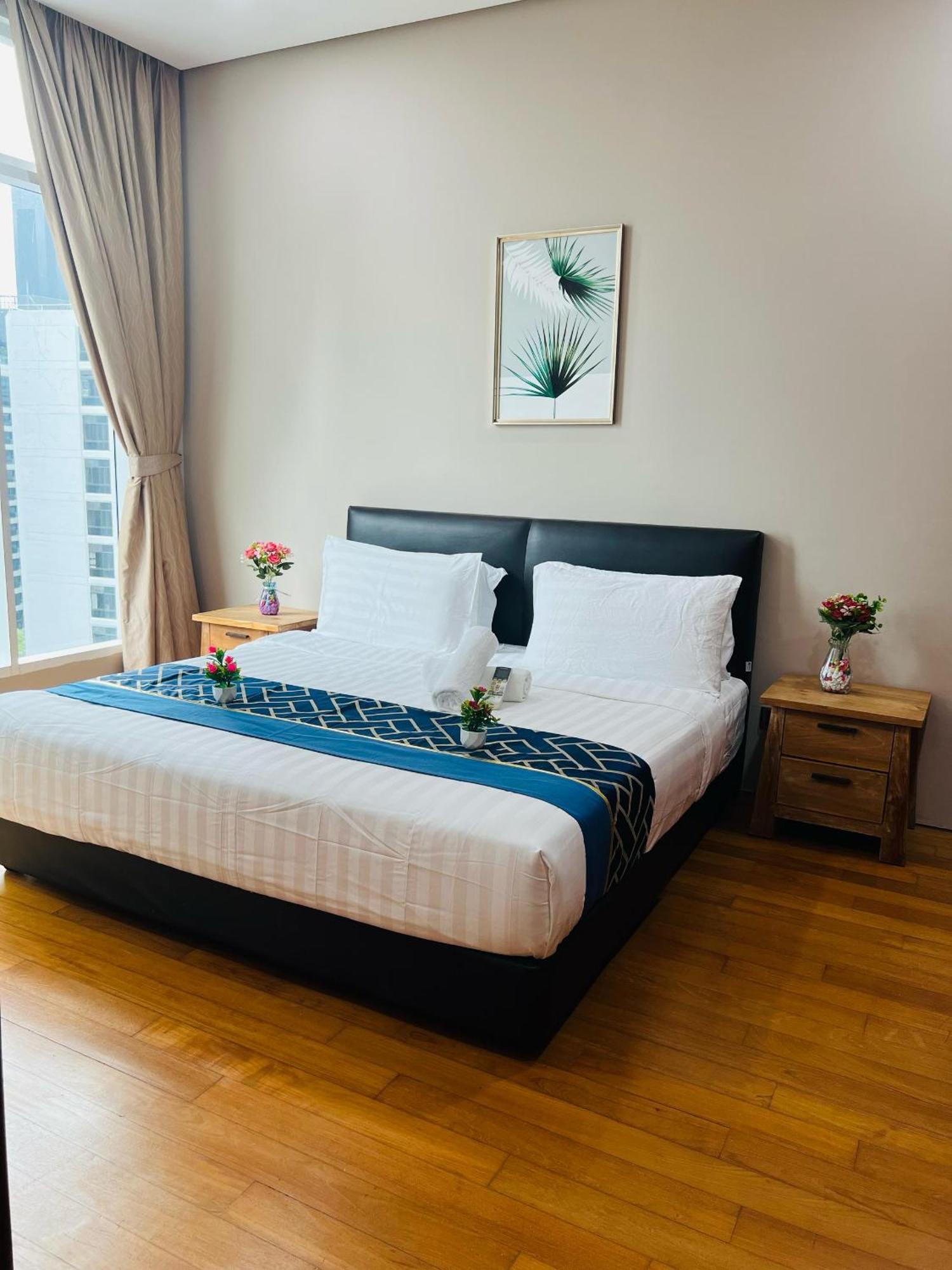 Soho Suites Klcc By Comfort Suites 쿠알라룸푸르 외부 사진