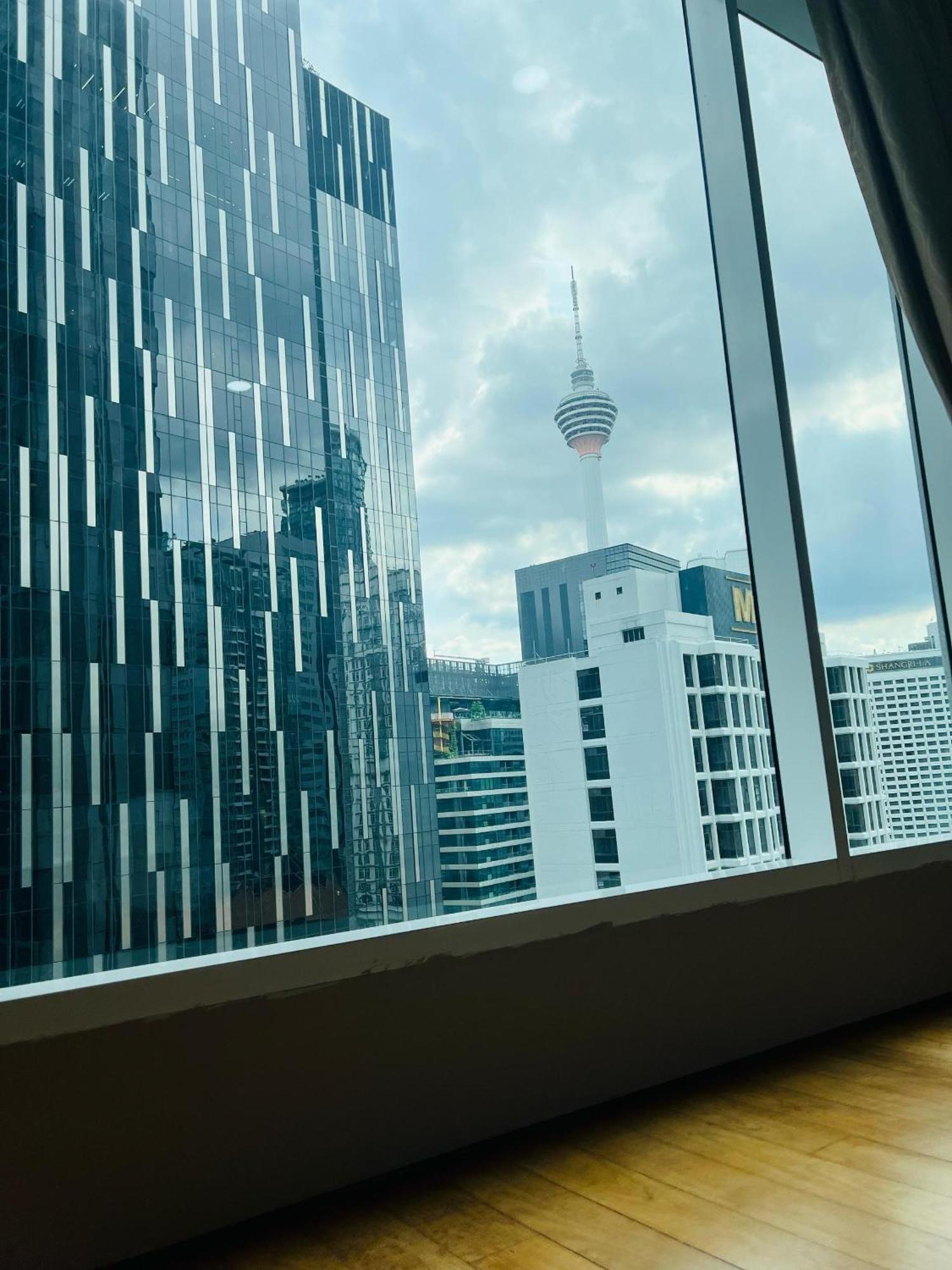 Soho Suites Klcc By Comfort Suites 쿠알라룸푸르 외부 사진