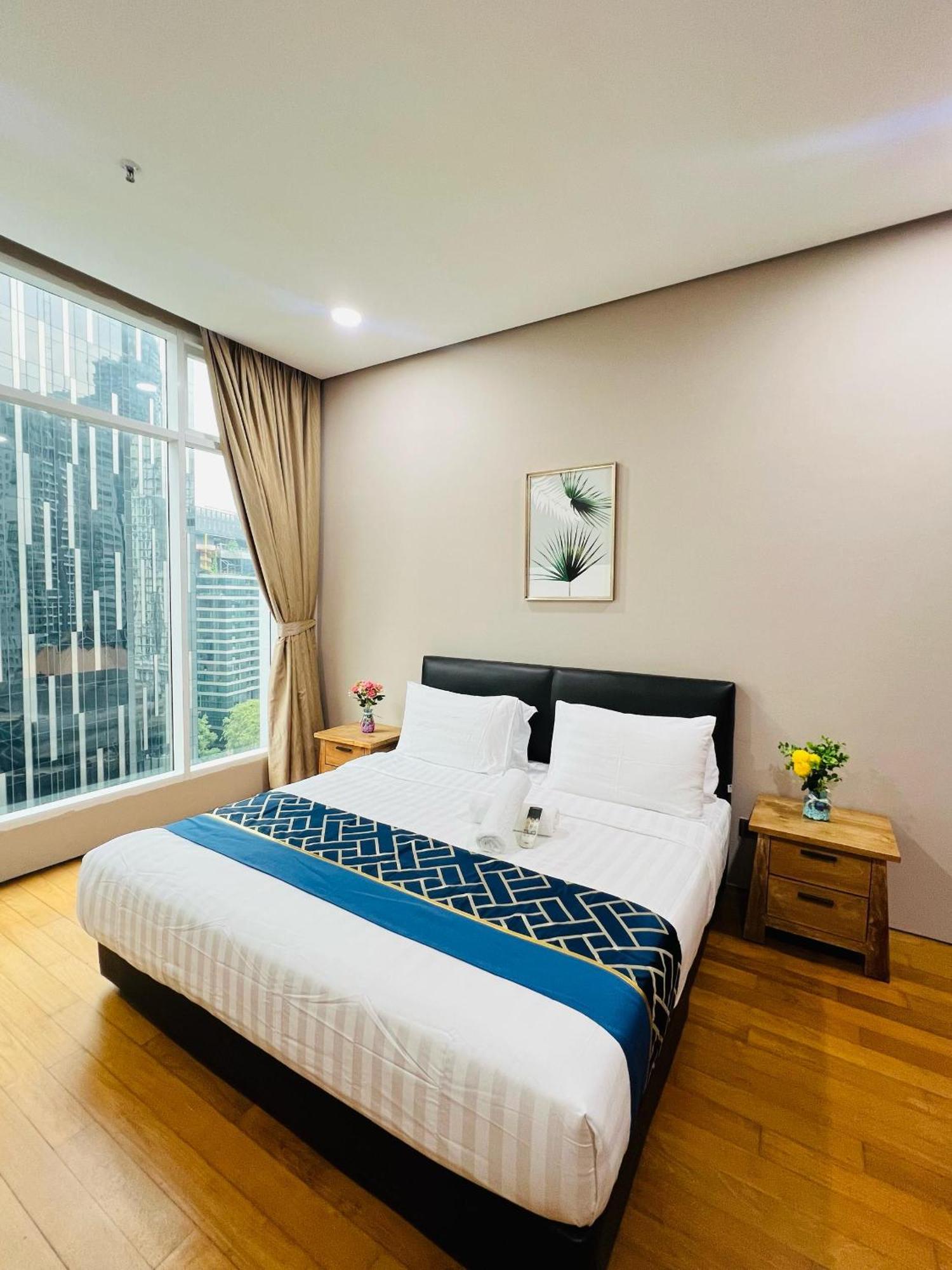 Soho Suites Klcc By Comfort Suites 쿠알라룸푸르 외부 사진